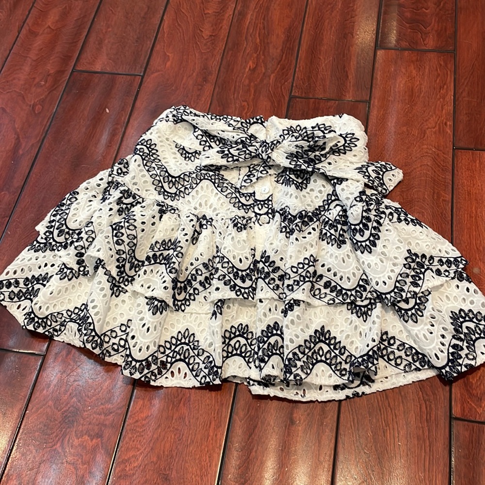 White and Navy blue skirt from Aqua!